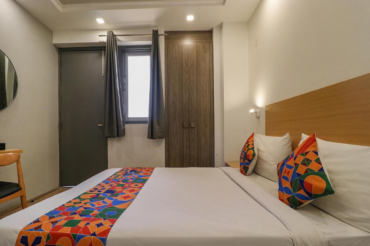 Fabhotel The Chaitanyas Rohini Sec 18 Delhi  Luaran gambar